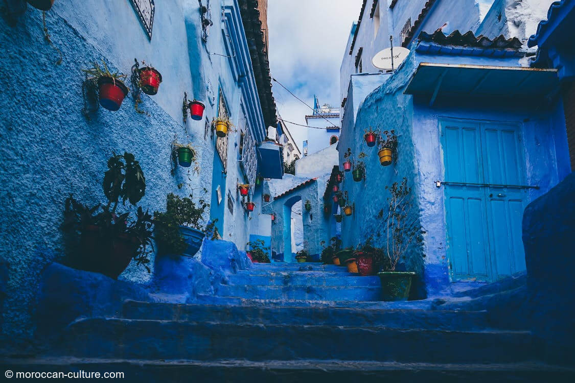 Hidden Gems in Chefchaouen: Quiet Alleys, Viewpoints, Food and Local Tips